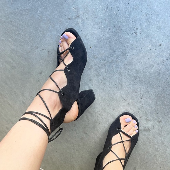 Saint Laurent Heels - Picture 10 of 12